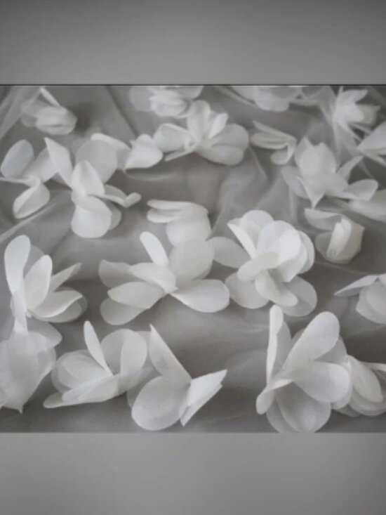 Floral Wedding Veil Chapel Length main image 4
